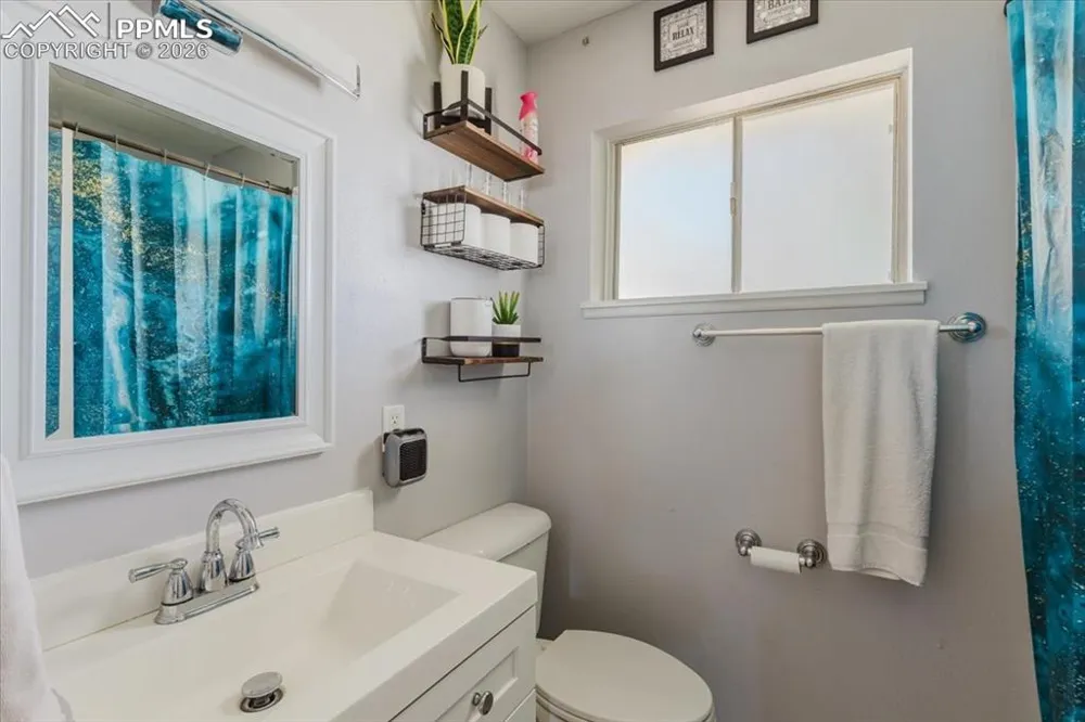 11 MacGregor Road Pueblo, CO 81001
