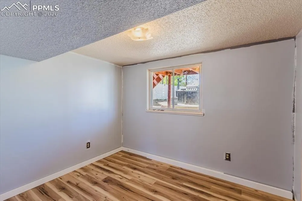 11 MacGregor Road Pueblo, CO 81001