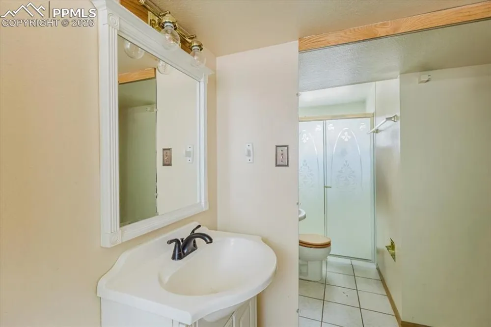 11 MacGregor Road Pueblo, CO 81001