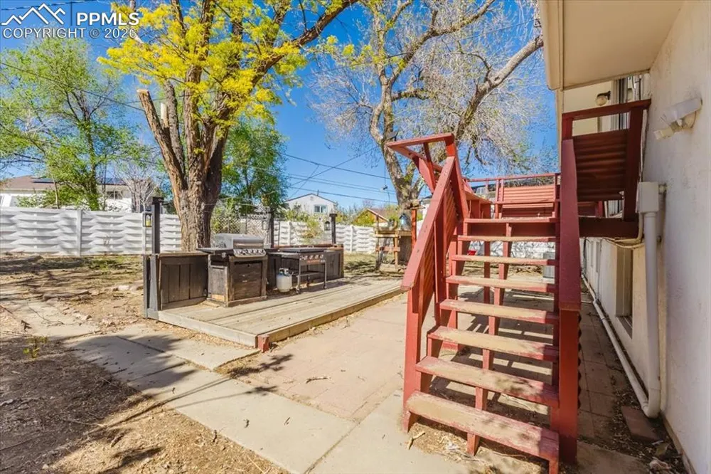 11 MacGregor Road Pueblo, CO 81001