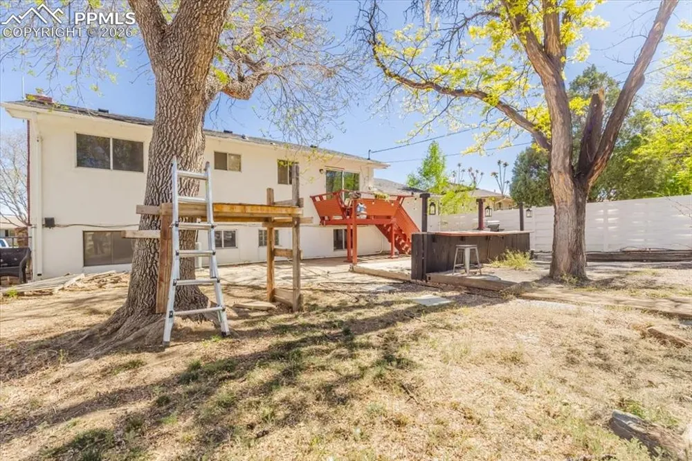 11 MacGregor Road Pueblo, CO 81001
