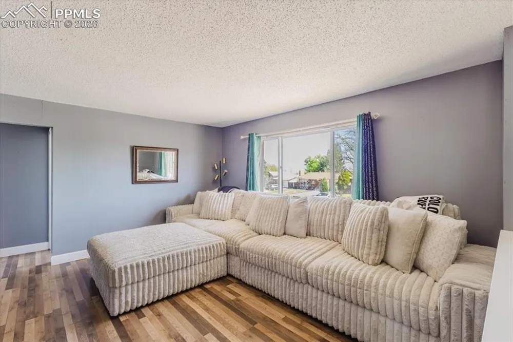 11 MacGregor Road Pueblo, CO 81001