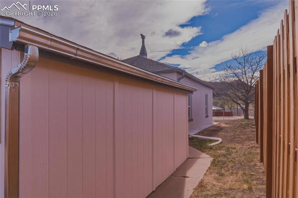 1610 San Luis Street Trinidad, CO 81082