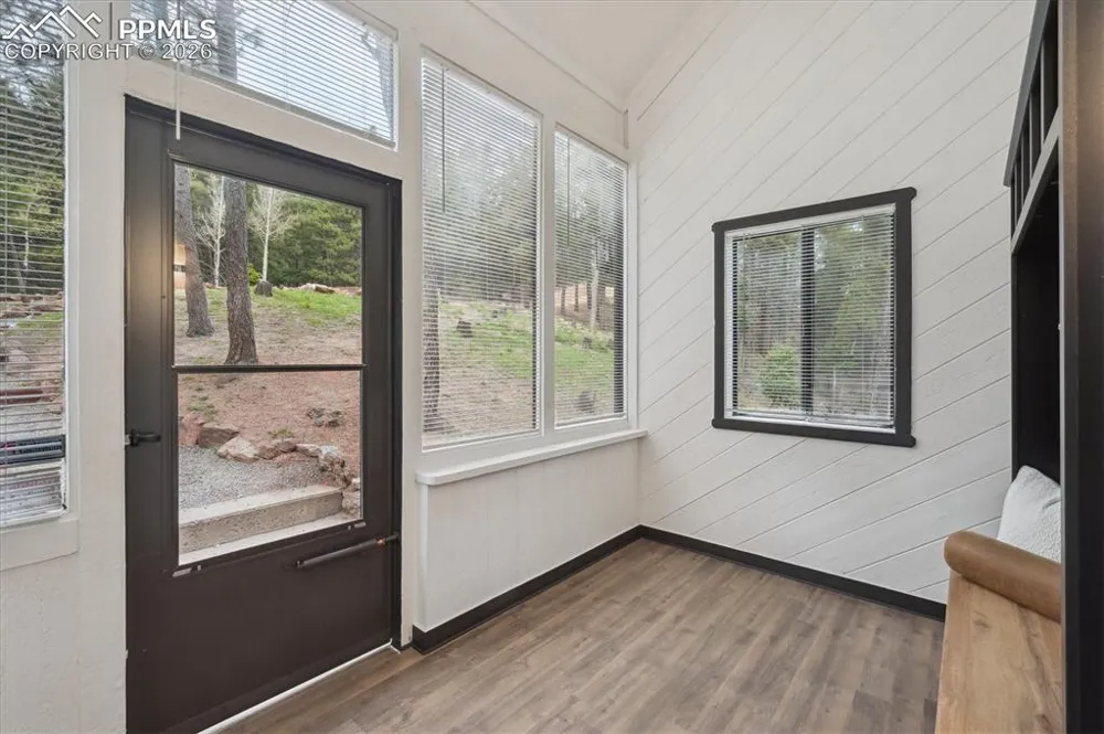 13910 Blue Jay Lane Larkspur, CO 80118