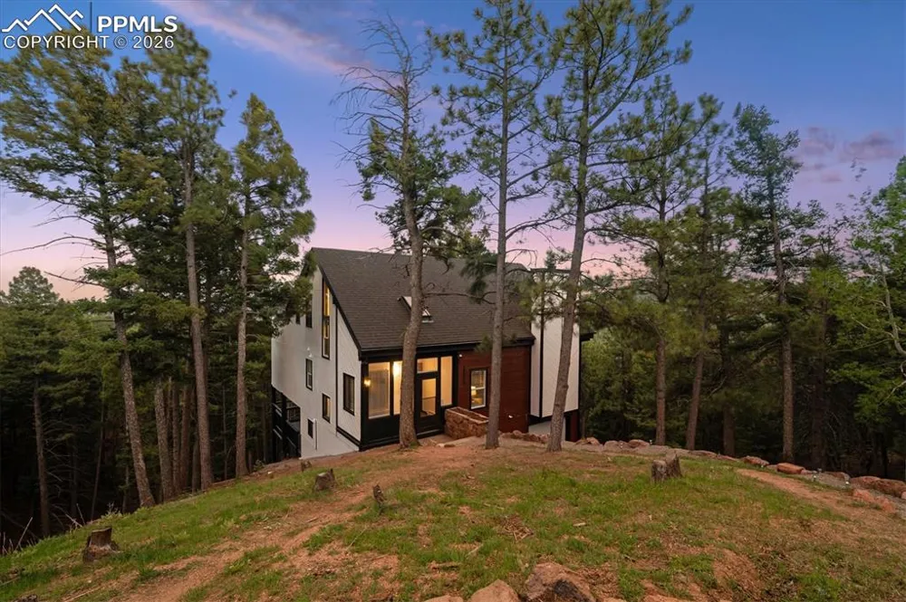 13910 Blue Jay Lane Larkspur, CO 80118