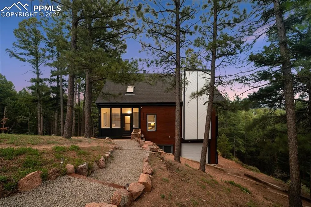 13910 Blue Jay Lane Larkspur, CO 80118