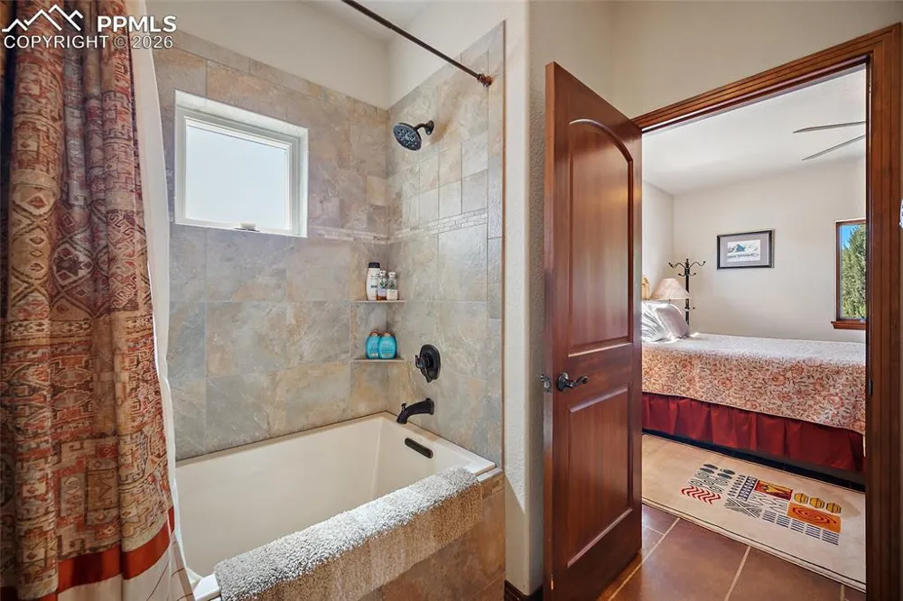 8200 Abbey Road Pueblo, CO 81004
