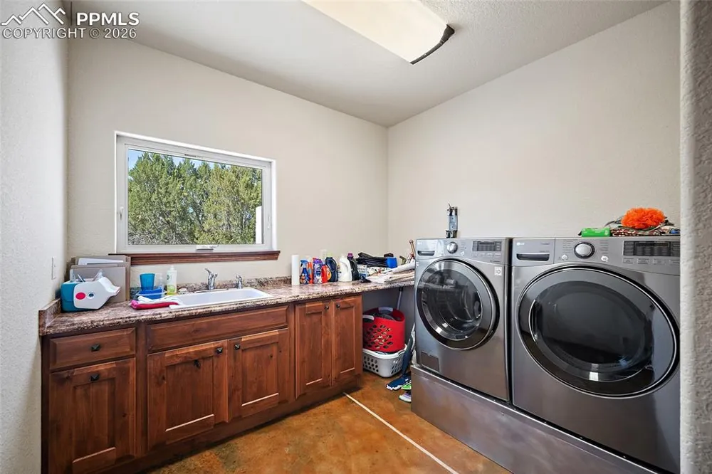8200 Abbey Road Pueblo, CO 81004