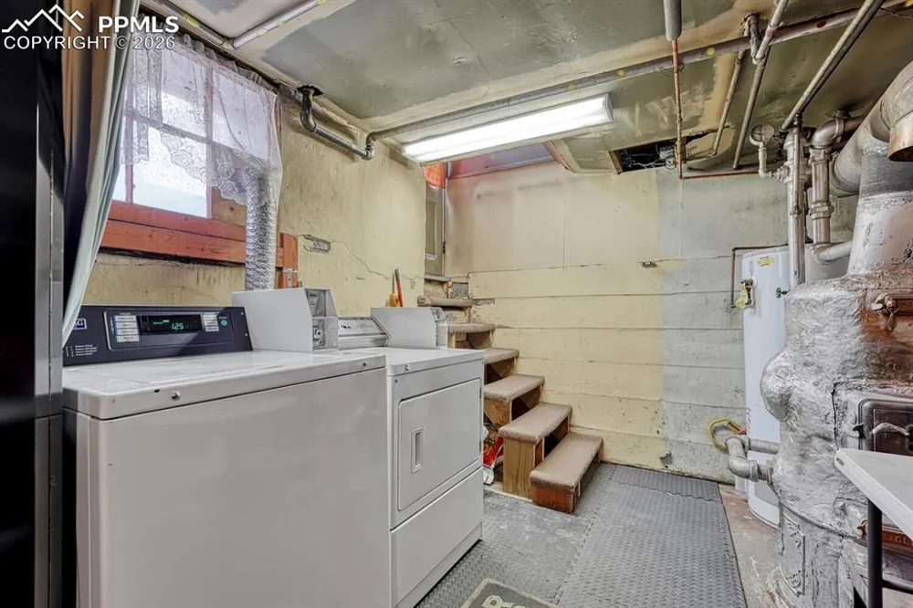 209 Arcadia Street Colorado Springs, CO 80903