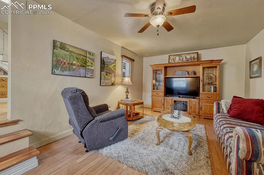 209 Arcadia Street Colorado Springs, CO 80903