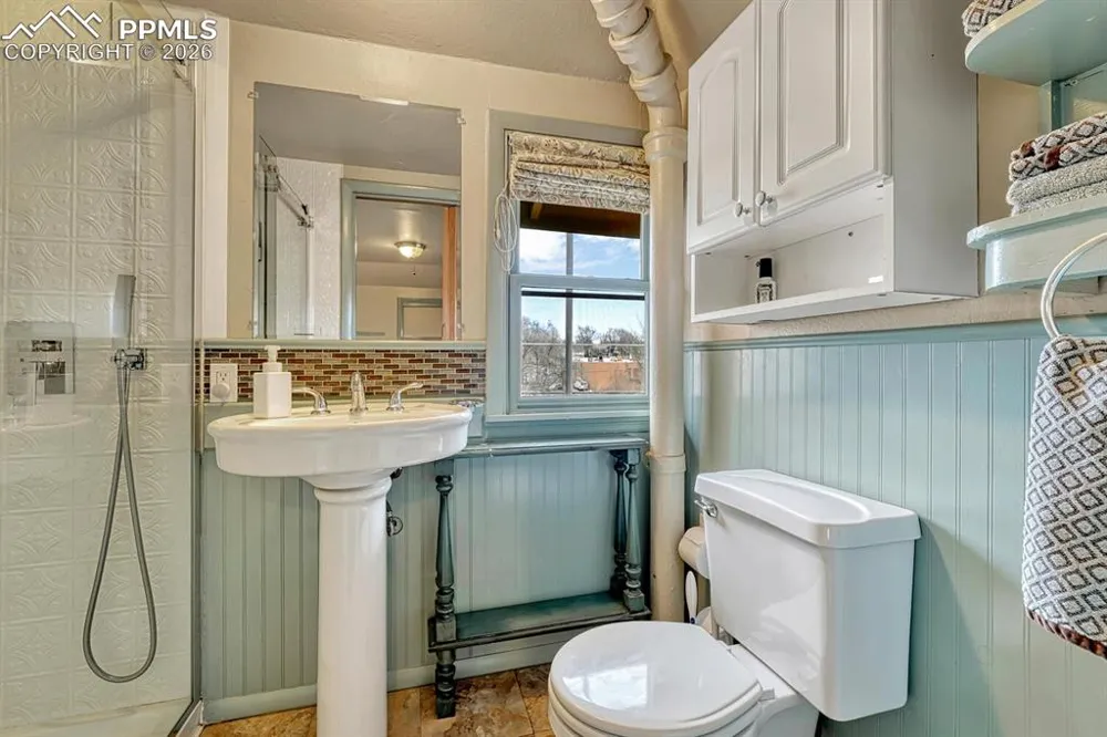 209 Arcadia Street Colorado Springs, CO 80903