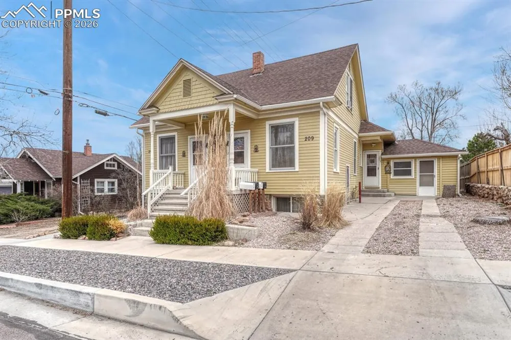 209 Arcadia Street Colorado Springs, CO 80903