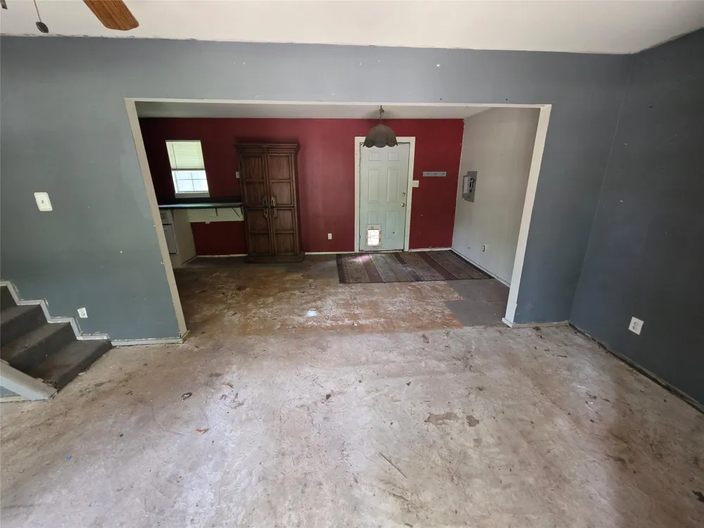 12222 Oak Hollow Lane Pinehurst, TX 77362
