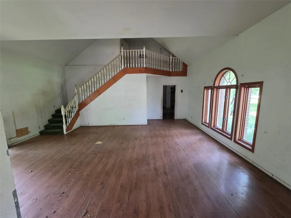 12222 Oak Hollow Lane Pinehurst, TX 77362