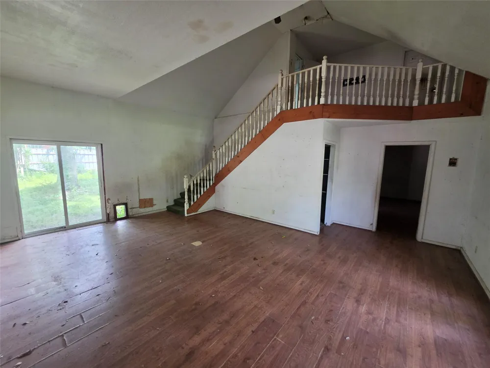 12222 Oak Hollow Lane Pinehurst, TX 77362