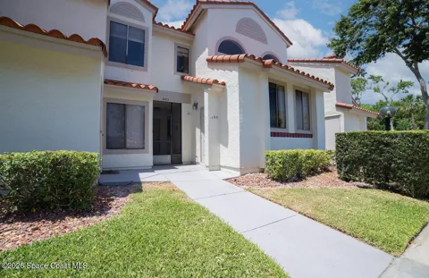 1095 Country Club Drive #725