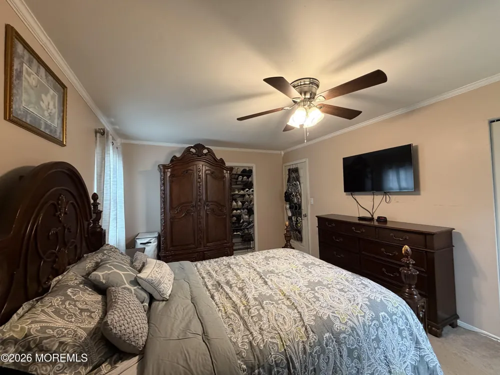 32 Brunswick Drive Howell, NJ 07731