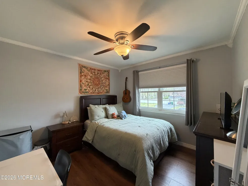 32 Brunswick Drive Howell, NJ 07731