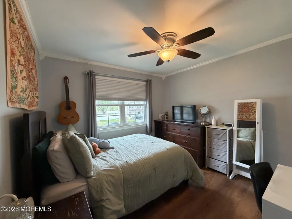 32 Brunswick Drive Howell, NJ 07731