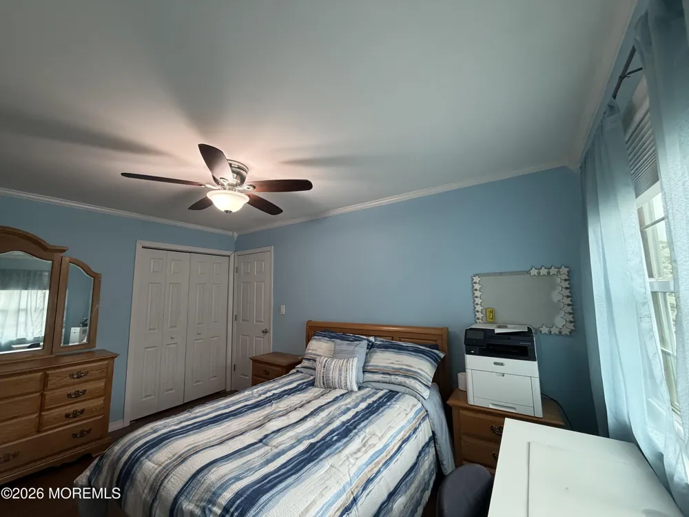 32 Brunswick Drive Howell, NJ 07731