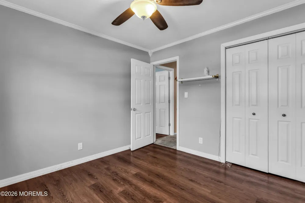 32 Brunswick Drive Howell, NJ 07731