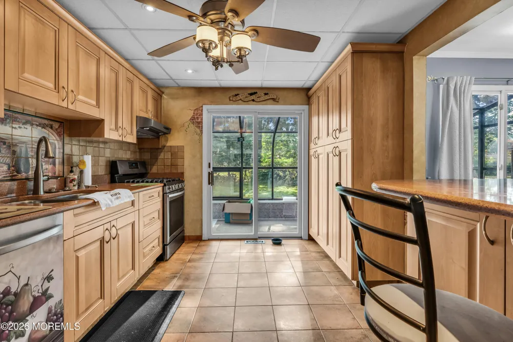 32 Brunswick Drive Howell, NJ 07731