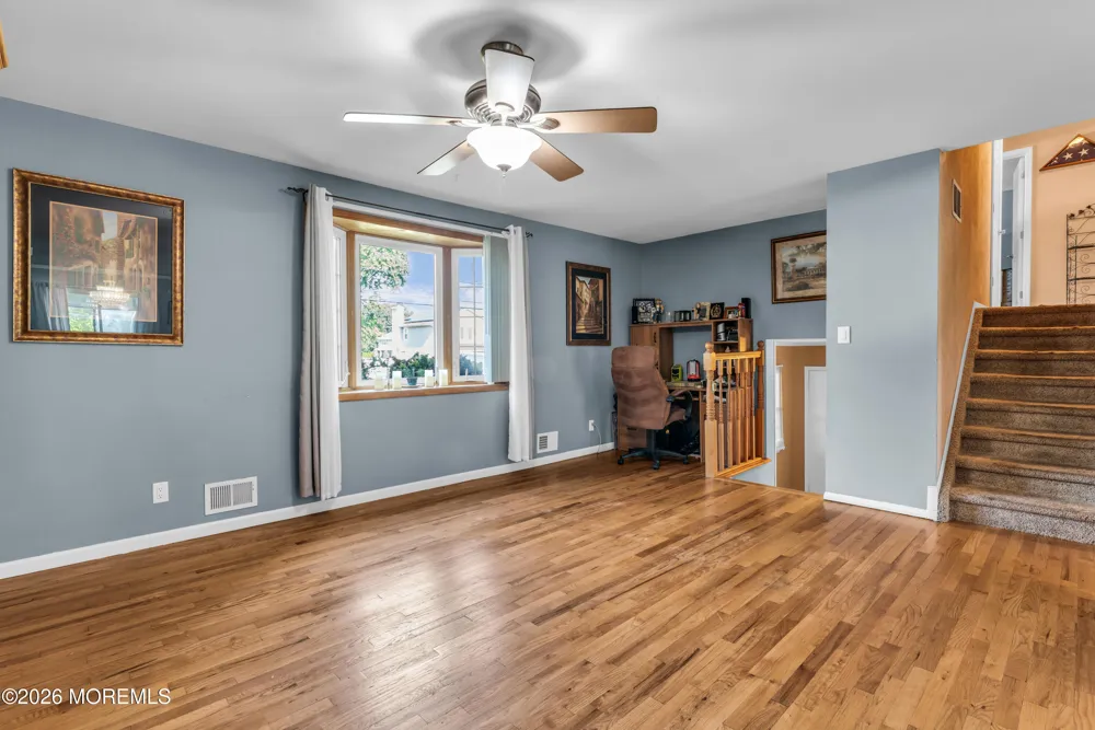 32 Brunswick Drive Howell, NJ 07731
