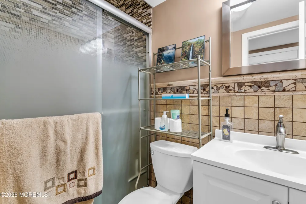 32 Brunswick Drive Howell, NJ 07731