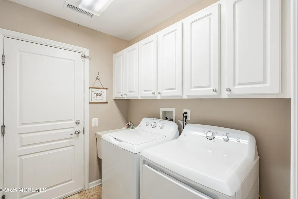2 Chalfont Lane Manchester, NJ 08759