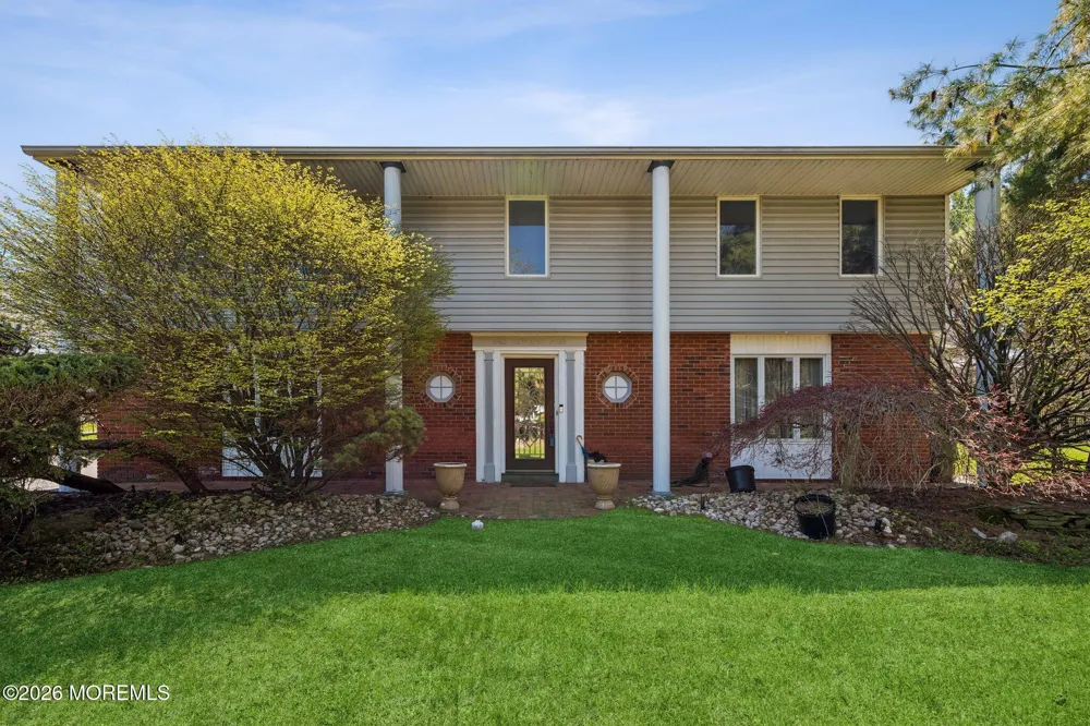 1 Flintlock Road Freehold, NJ 07728