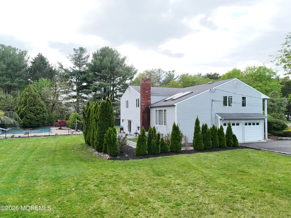 1 Flintlock Road Freehold, NJ 07728