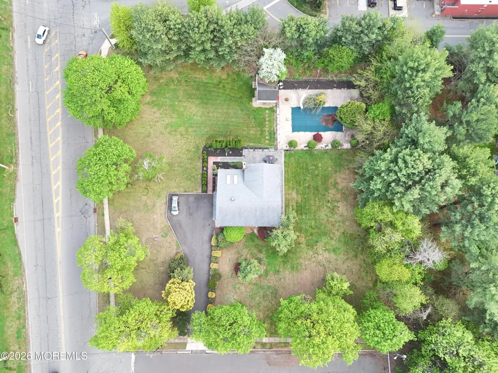 1 Flintlock Road Freehold, NJ 07728