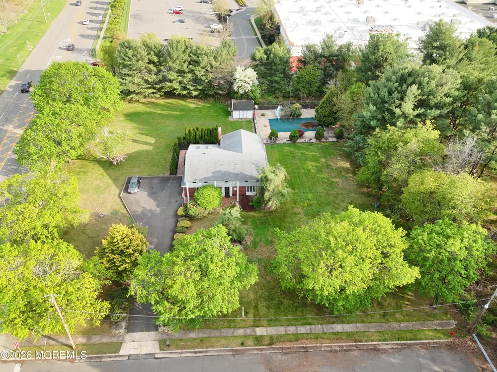 1 Flintlock Road Freehold, NJ 07728