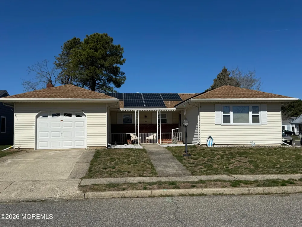 1 Ashcroft Lane Toms River, NJ 08757