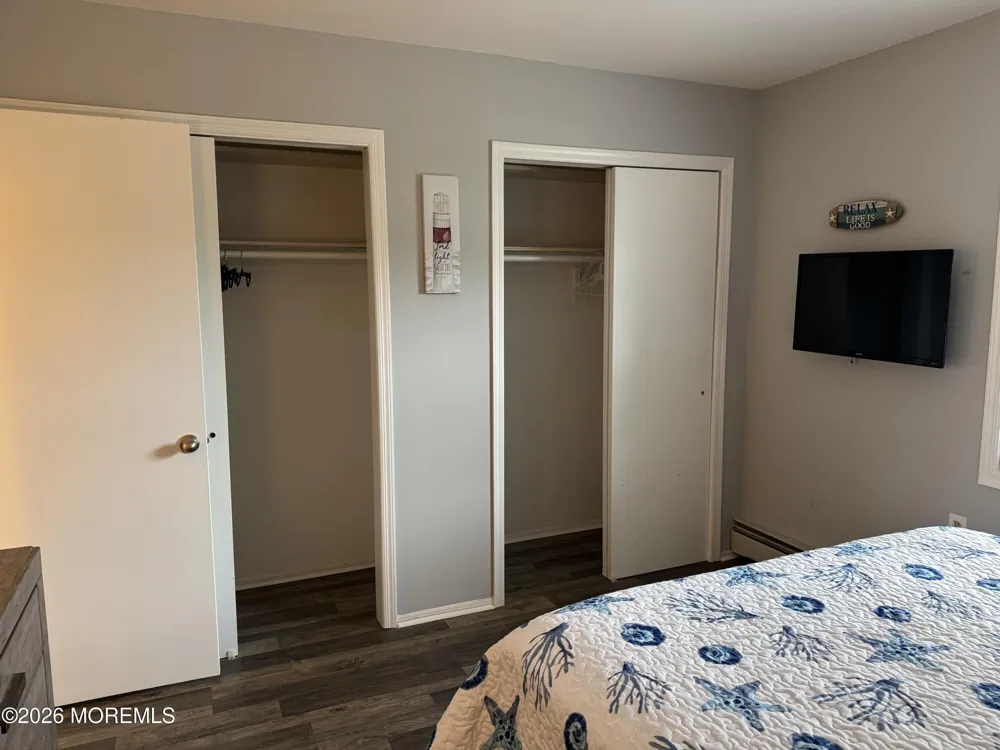 1 Ashcroft Lane Toms River, NJ 08757