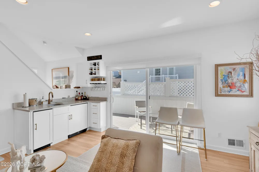 973 Ocean Avenue Mantoloking, NJ 08738