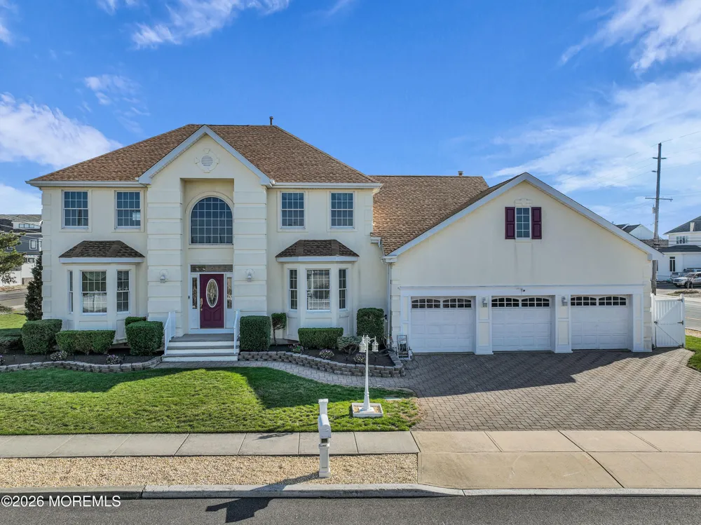 154 Bay Avenue Mantoloking, NJ 08738