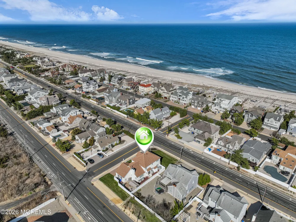 154 Bay Avenue Mantoloking, NJ 08738