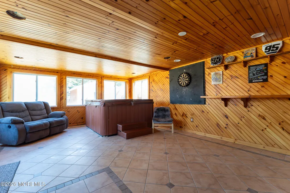 406 Lawrence Drive Lanoka Harbor, NJ 08734