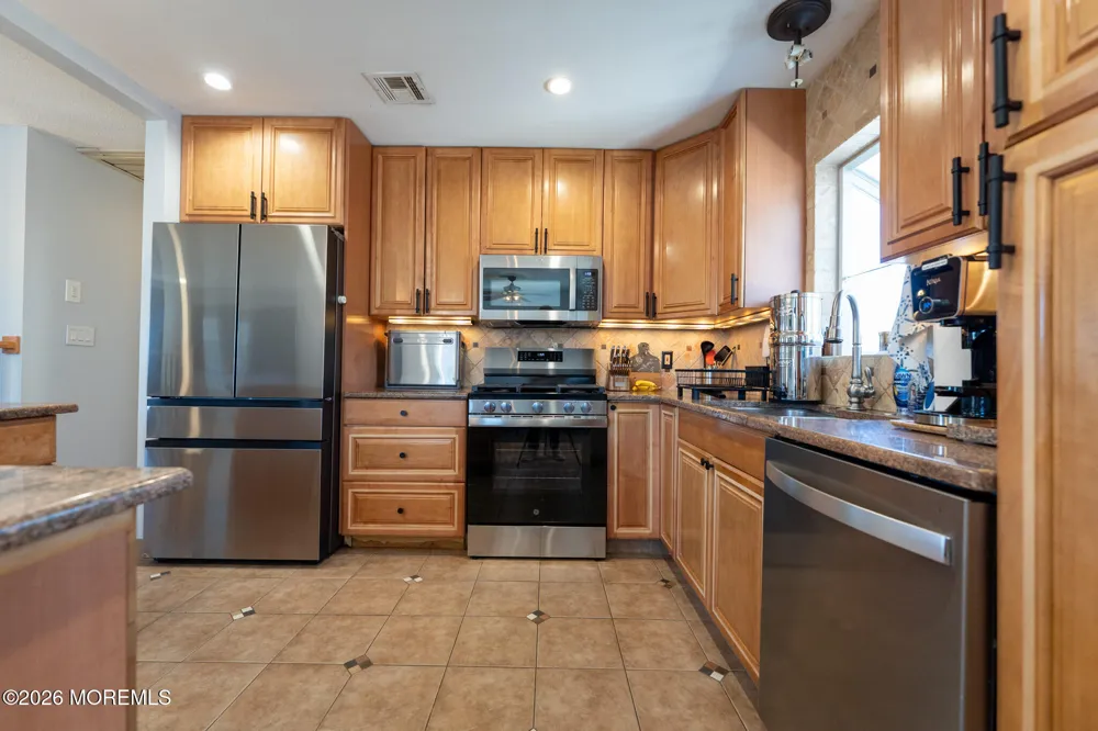406 Lawrence Drive Lanoka Harbor, NJ 08734