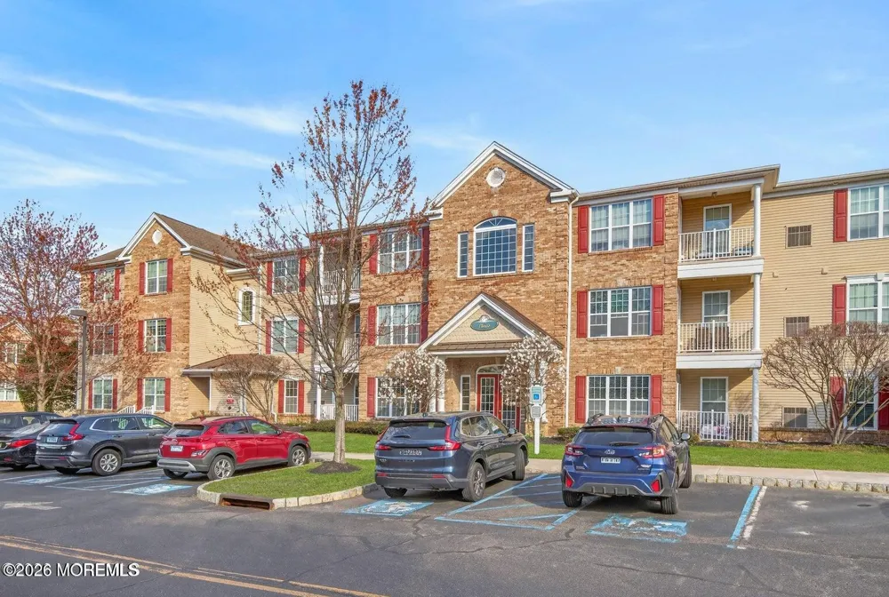326 Sophee Lane Lakewood, NJ 08701
