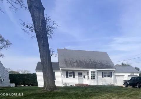 239 Pinewood Avenue