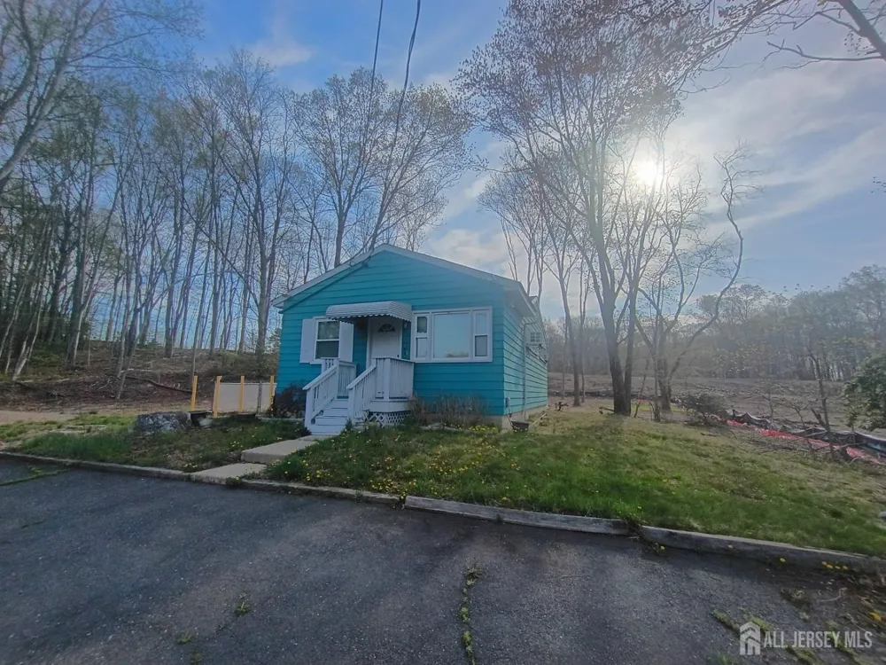 90 Springhill Road Old Bridge, NJ 07747