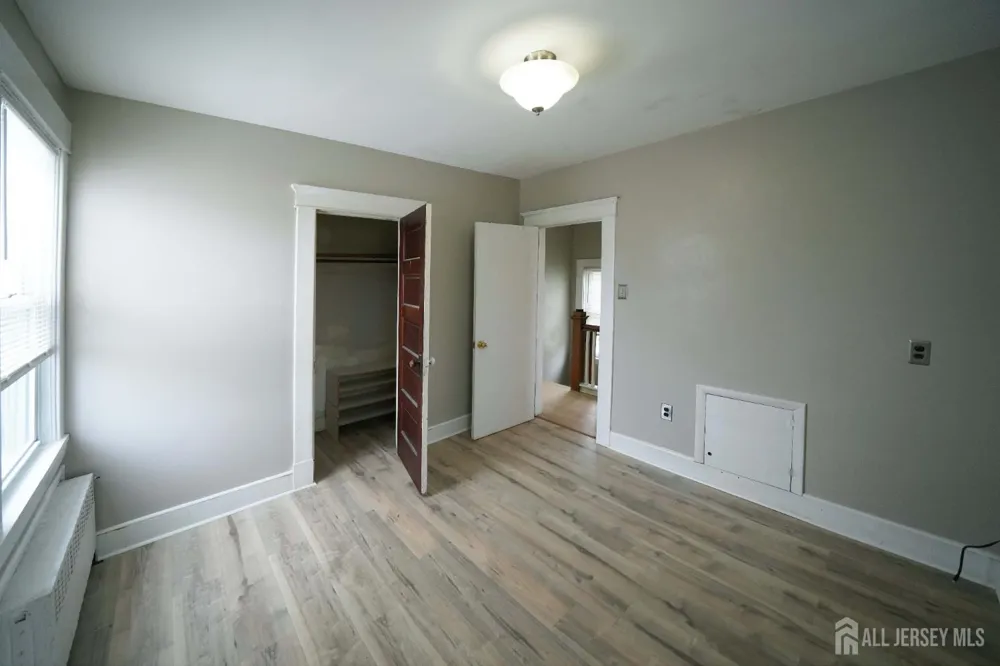 211 S 11 AVENUE #2 Highland Park, NJ 08904