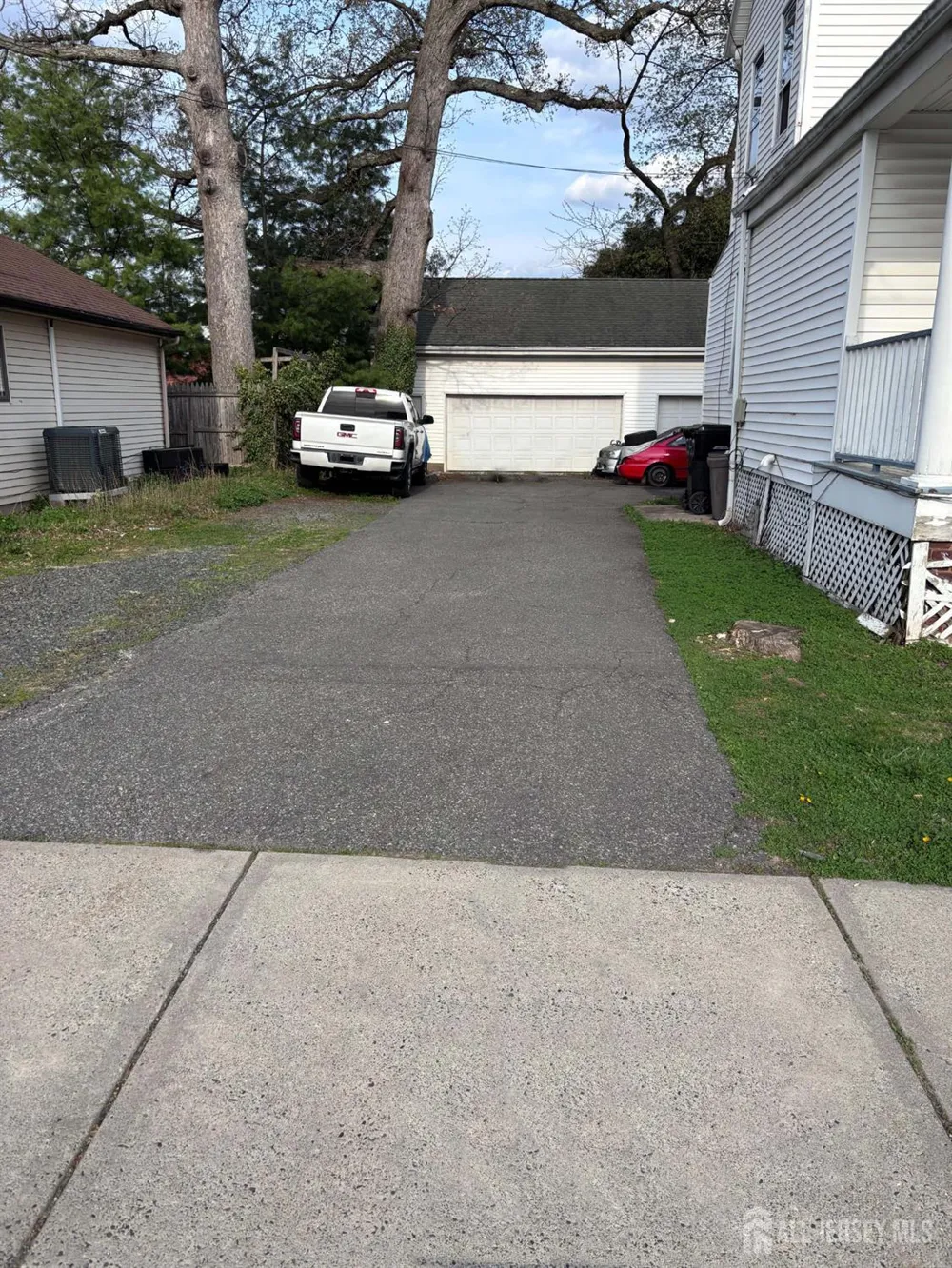 211 S 11 AVENUE #2 Highland Park, NJ 08904