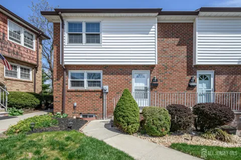 4 Cardinal Lane #1