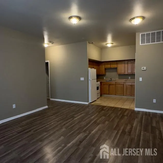 399 North Avenue Dunellen, NJ 08812