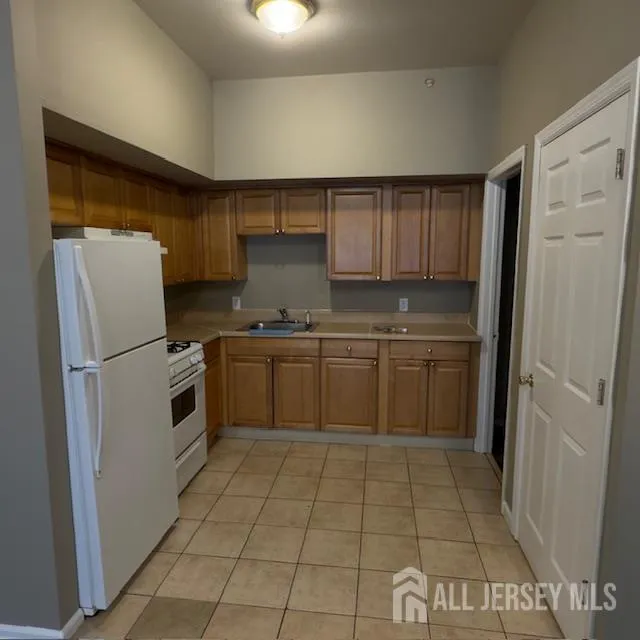 399 North Avenue Dunellen, NJ 08812