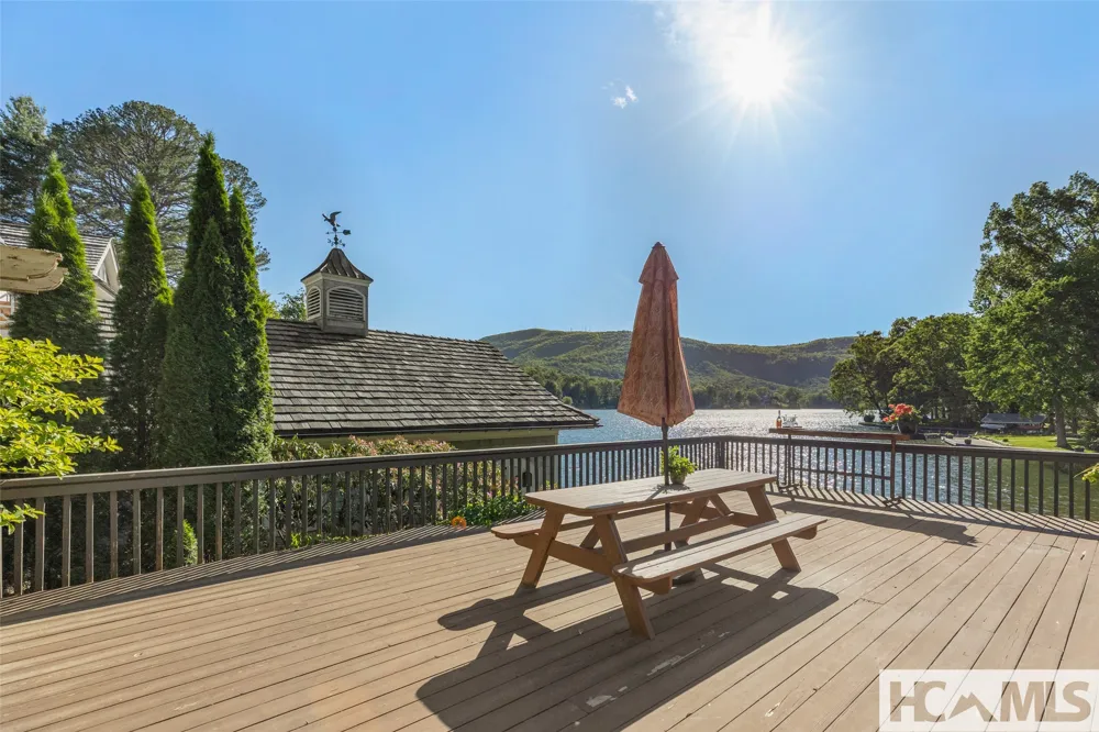 905 Cold Mountain Road Lake Toxaway, NC 28747