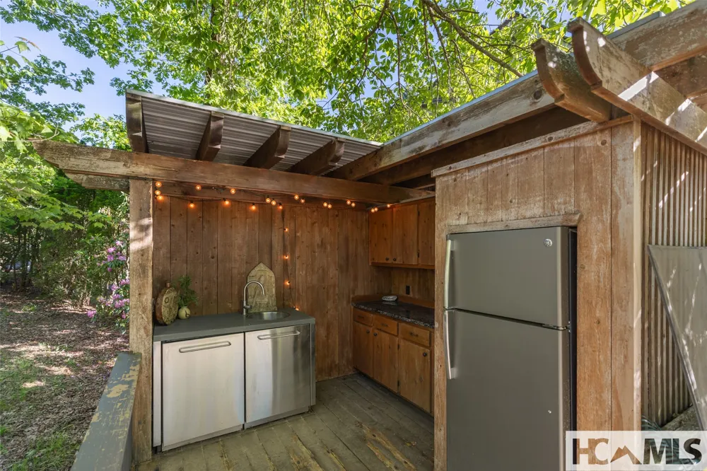 905 Cold Mountain Road Lake Toxaway, NC 28747